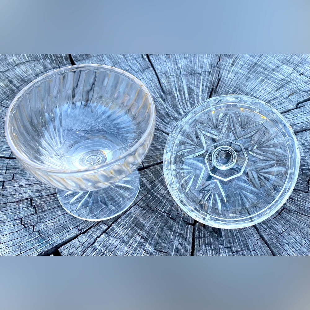 Small Vintage Glass Candy Dish - Picture 2 of 3